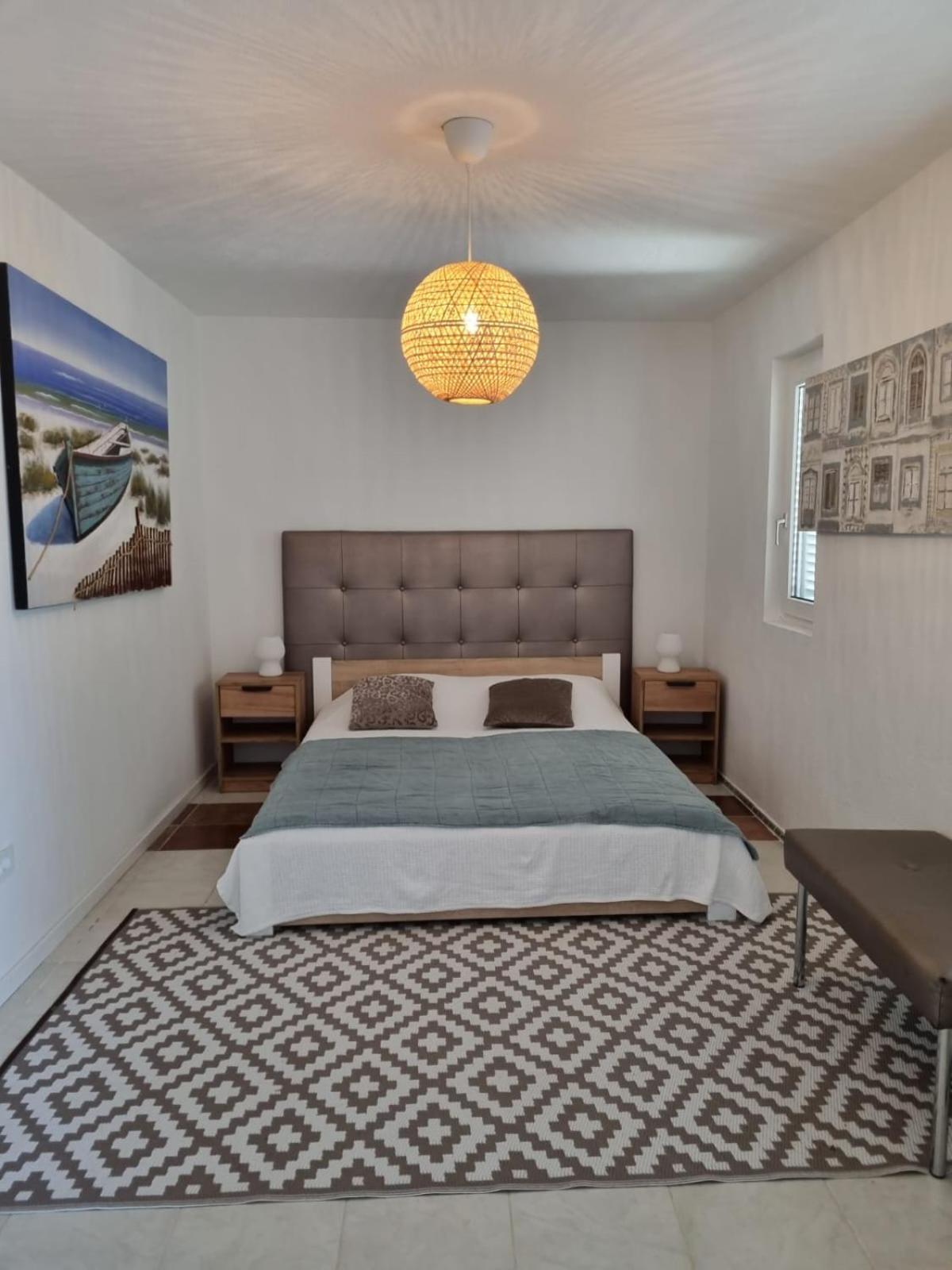 Rosemary Resort Цезарица Стая снимка