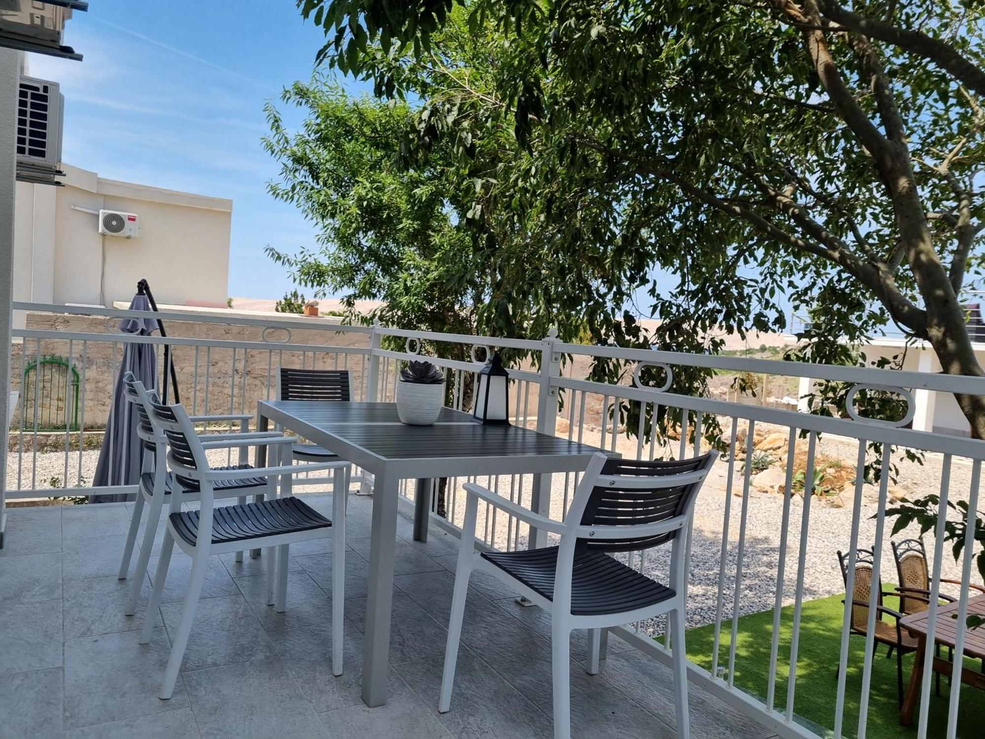 Rosemary Resort Цезарица Стая снимка